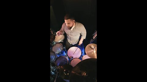 Lilly Goodman: Mas Grande Drum Cover