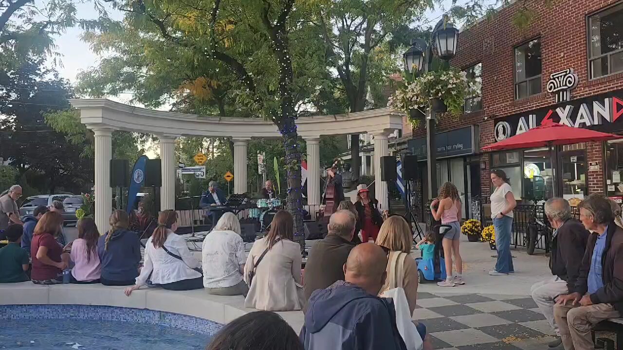 Toronto Greek town IRL