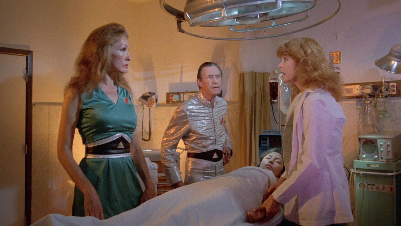 Sleazy Pictures: Gilligans Boobies