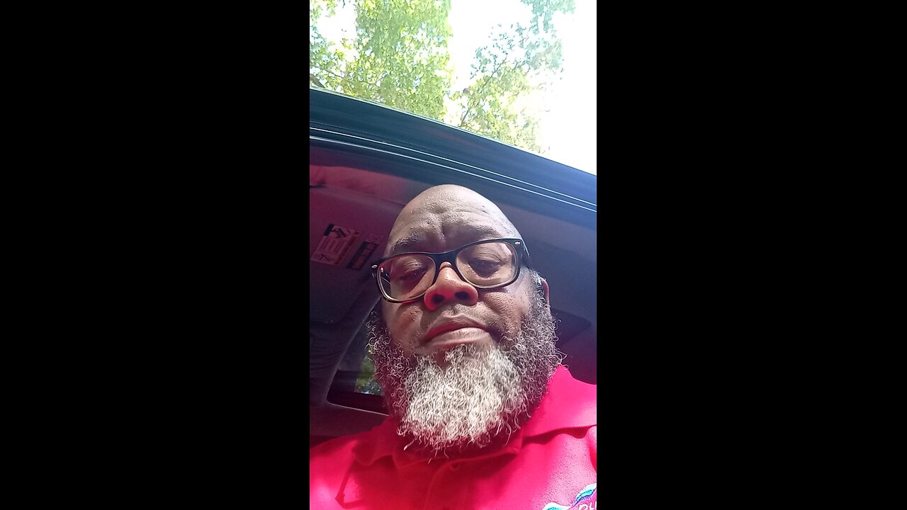 Hate liars, but love lies