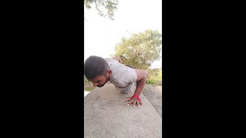 one arm push ups