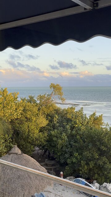 Kitesurfing The Keys | 4K