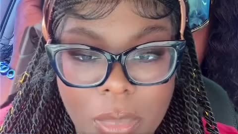 - MOET GODDESS ; ISN'T ALLOWING NON-SUPPORTERS IN HER BOX THIS MONTH !