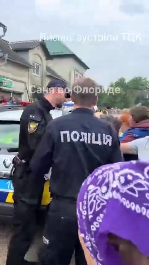 Unrest in Ukrorich — Locals Rebel Against TSK Tax Collectors in Ternopil