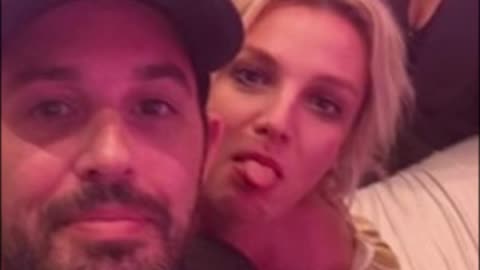 Kardashians and Britney at a pajama party!