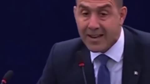 Next Italian PM. Ex Italian Army General Roberto Vannacci humiliates Ursula
