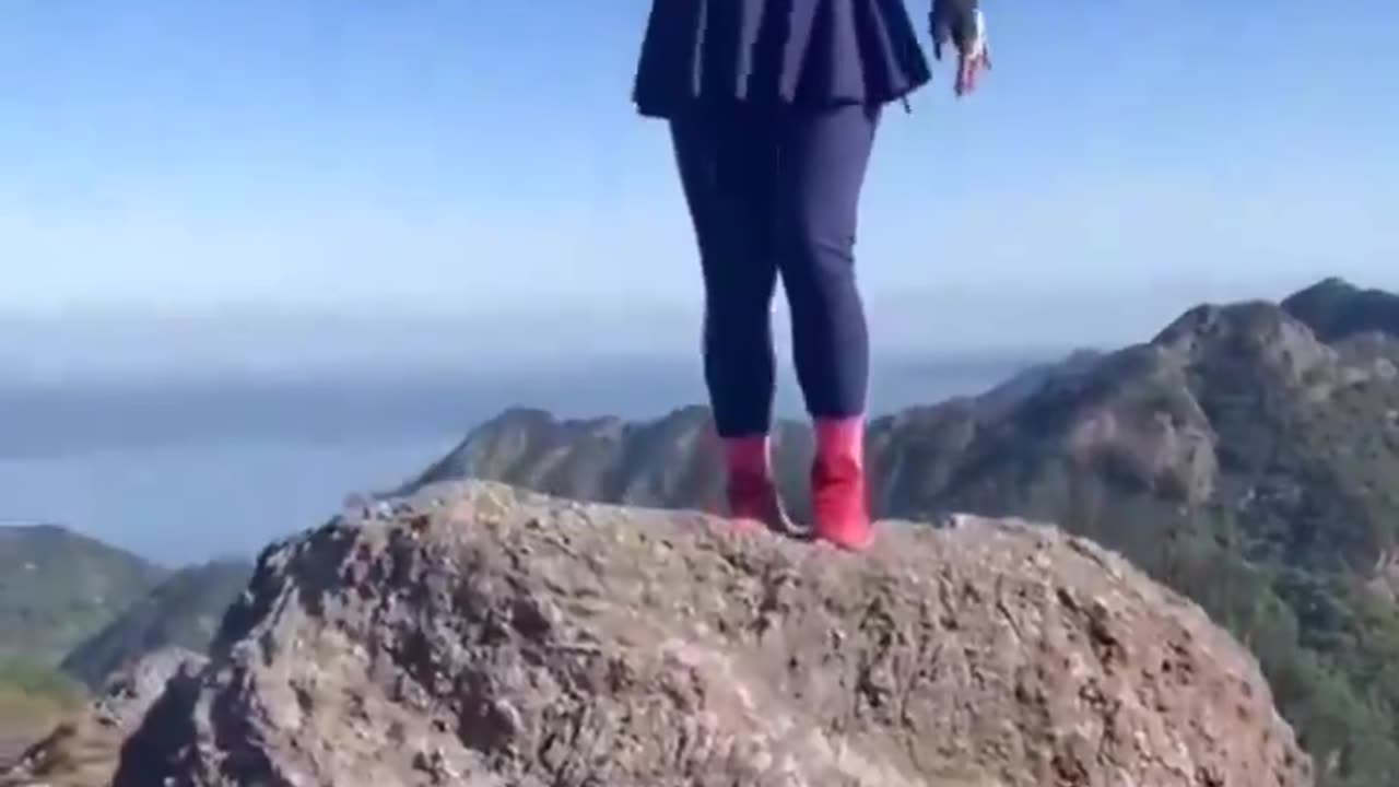 Nice Pose Becky
