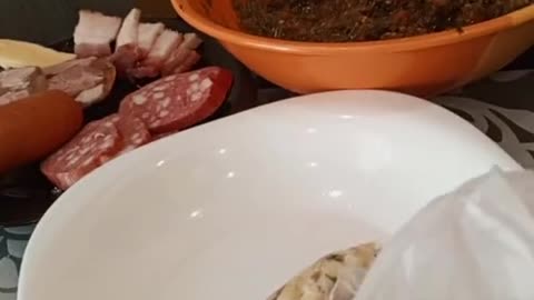 Russian Man Recommends Soldiers Bring Plastic Bags Full of Meals