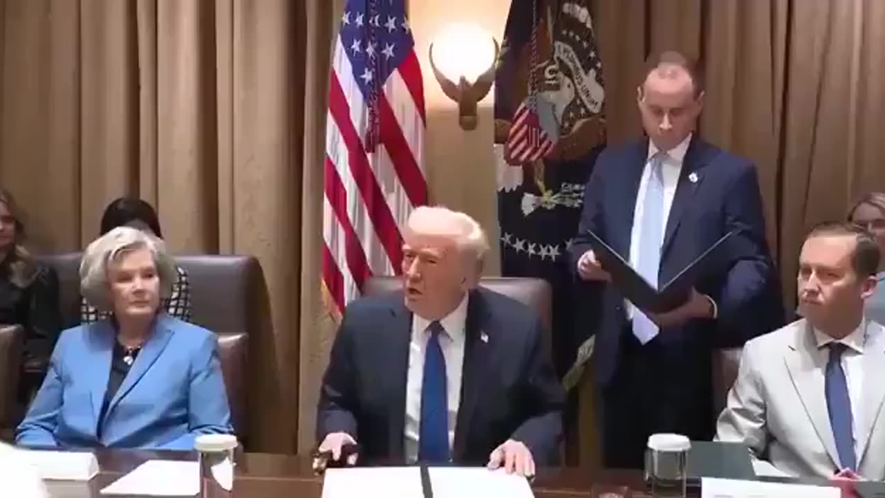 HILLARY CLINTON MAY FINALLY FACE PRISON — TRUMP ORDERS FULL DECLASSIFICATION