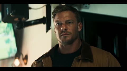 Trouble Brews for Reacher’s Crew / Reacher / CLIP