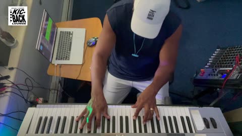 New instrumental "STRAIGHT COCKY" performed live!