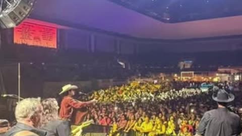 John Foster Electrifies Marshland Festival with Epic Crowd Sing-Along Moments!