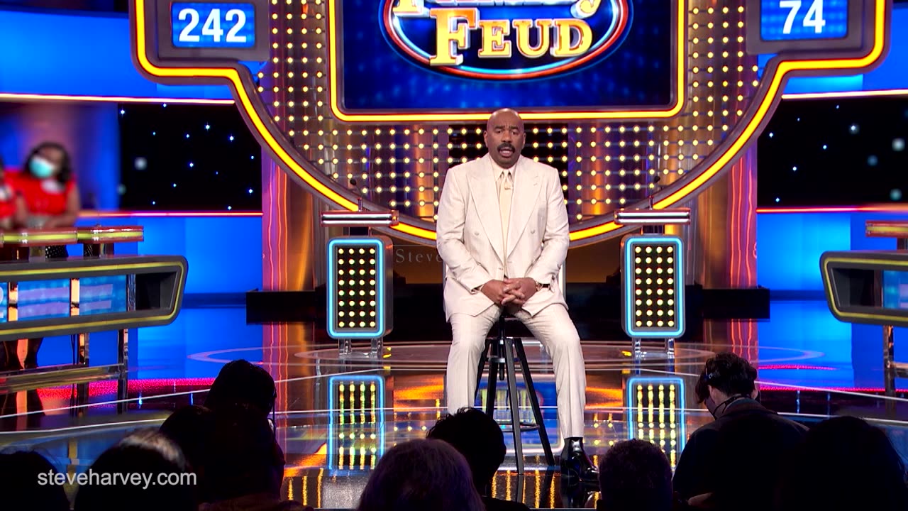 Before the Mic: The Jobs That Built Me – Steve Harvey’s Journey from Survival to Spotlight