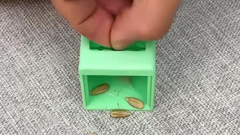 🦷 Seed Biter 3000 – The Fun Way to Crack Sunflower Seeds 🌻