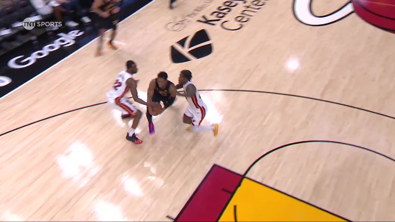 NBA - DAVION with the CLAMPS 🔒