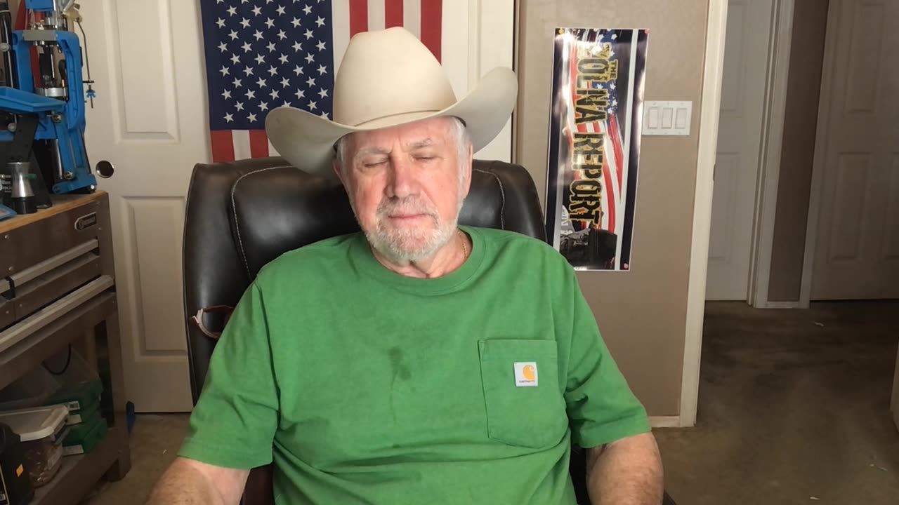 Jamins Crocket Exposes Trump As Being A Complete Dumb Ass!