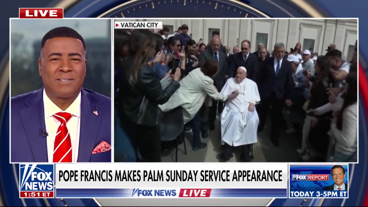 Pope Francis appears at Palm Sunday service after recent health scares