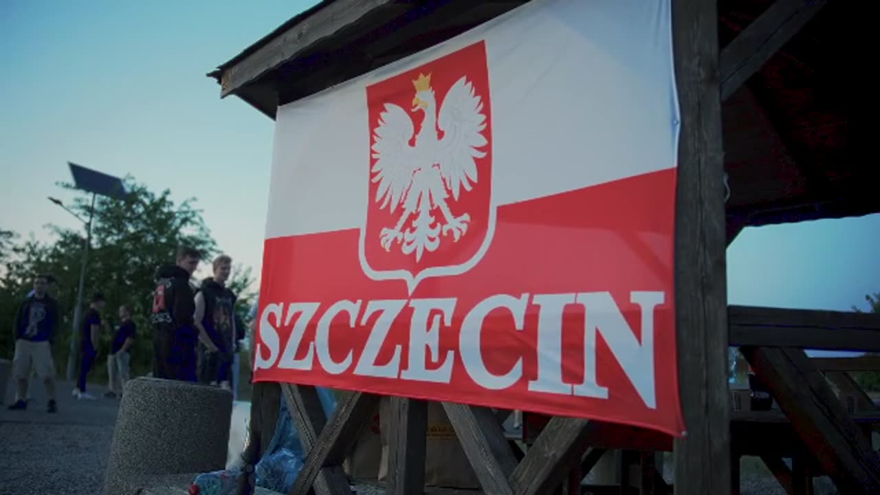 🇵🇱🇩🇪 Polish nationalists protesting German authorities sending migrants across their border