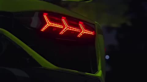 Lamborghini Spyder Drops Its Top in 17 Seconds – Ultimate Flex! 😍🔥