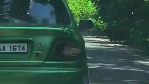 OK right turn.I'm on it!＂