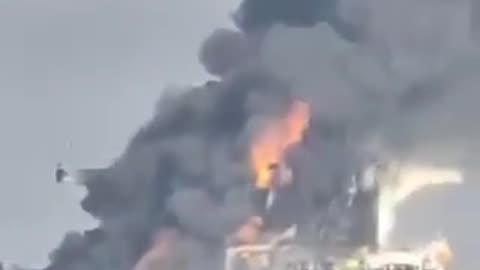 🛳️🔥Two oil tankers collide in Gulf of Oman.