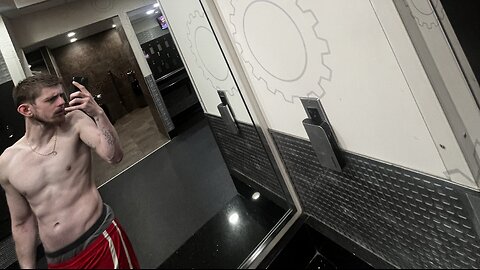 GRAND RISING (HOMELESS STREAMER)