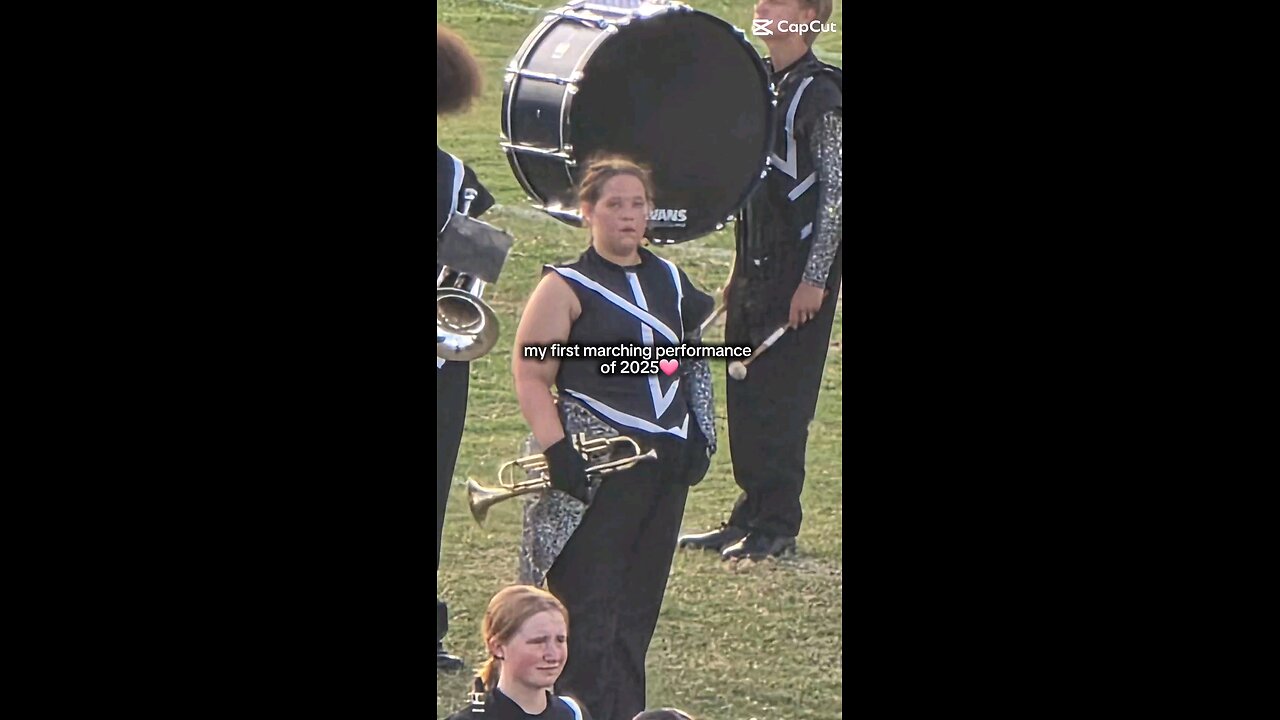 our last champ ffcc comp was yesterday our marching season ended yesterday now on to concert😭