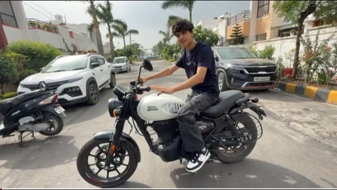 Piyush ko yeh bike chahiye