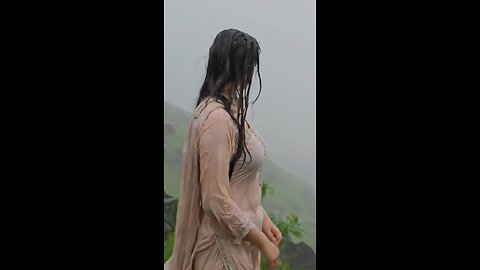 indian girls beautiful dance moves and singing songs and performing dance moves