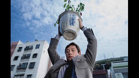 Sunday Random Rant stream: Korean Movie "No Other Choice" review, Bondi Beach, Finnish "racism"