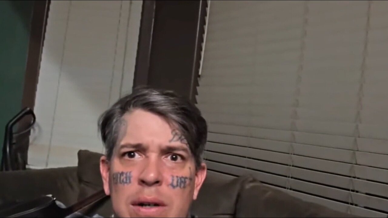 IP2 Stories - Scribbles Gets Punched By His Girl