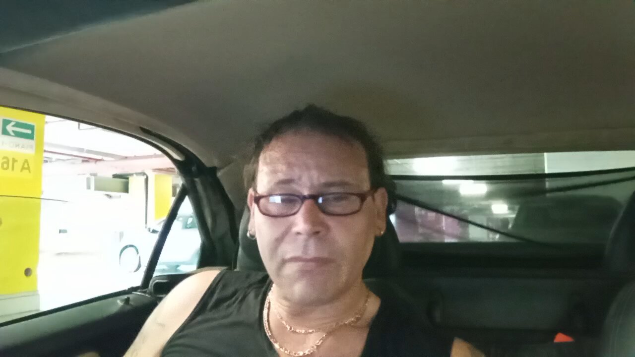 ANCHE GENOVA, CON LE FOLLIE GREEN.