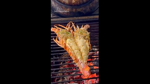 Cheap and Delicious Giant Lobster - Thai Street food #shorts