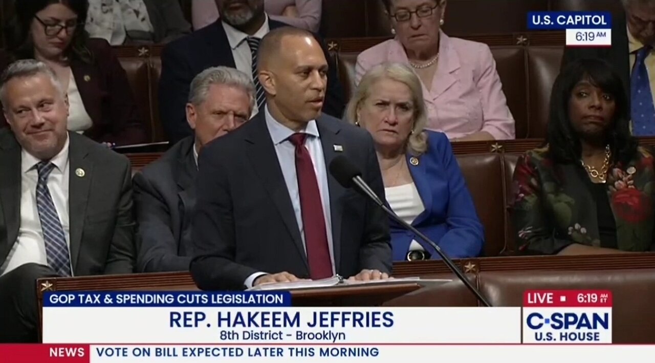 Rep Marcy Kaptur Falls Asleep As Hakeem Jeffries Drones On About Big Beautiful Bill