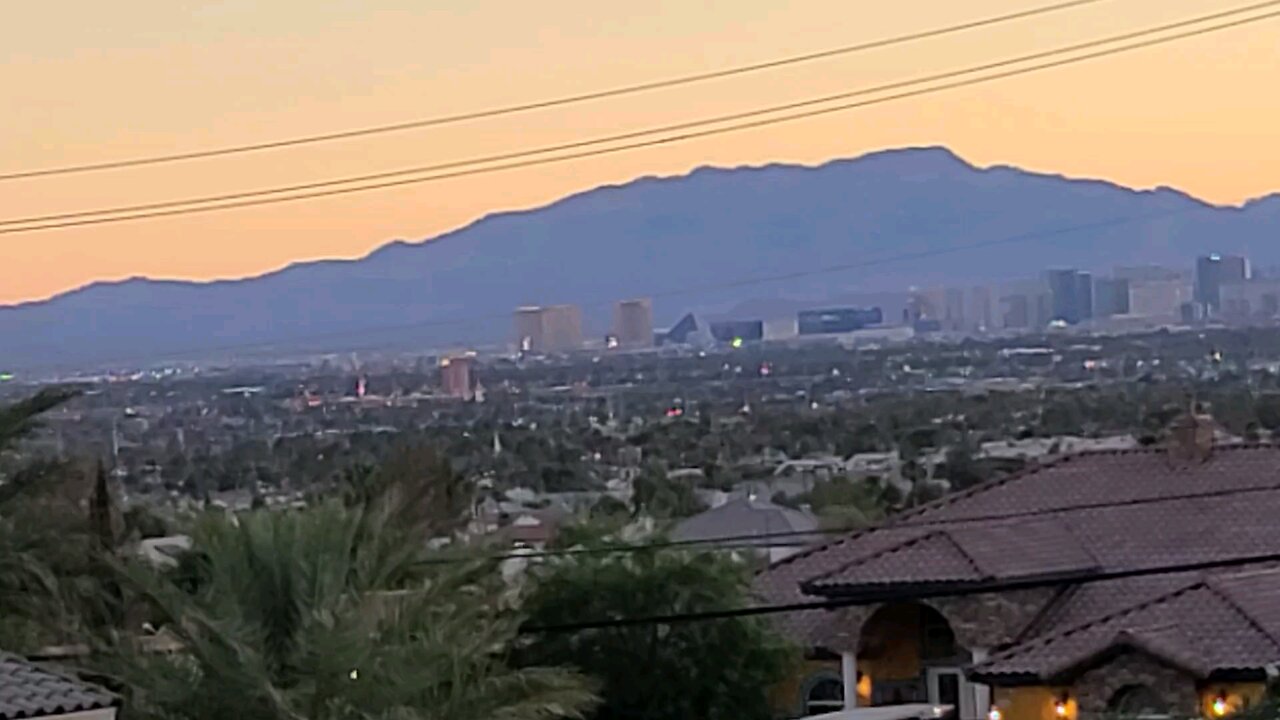 Did you SEE tonight's WINDY Las Vegas sunset? Check THIS out! 07.29.2025 #follow #lasvegas #gaming
