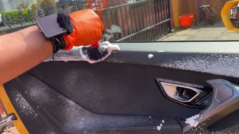 Day in the Life Luxury Car Cleaner in London - part 2 1080