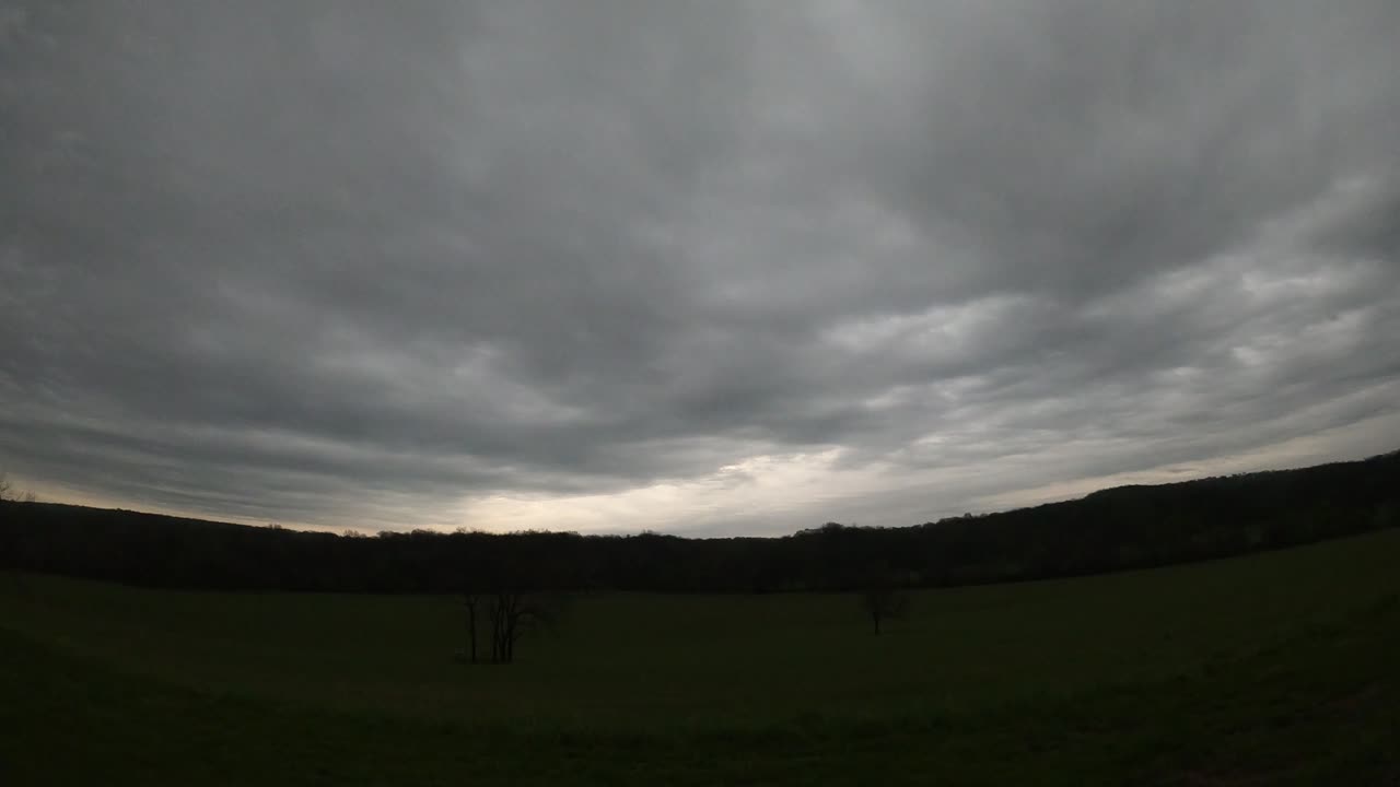 Sun ☔ Rise 4 19 25 52f/11c