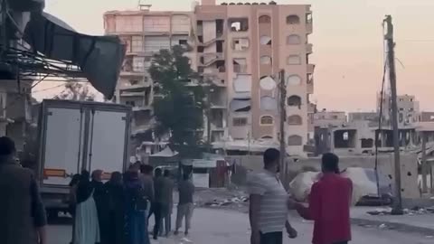 The moment the Israeli occupation bombed a residential building in Gaza