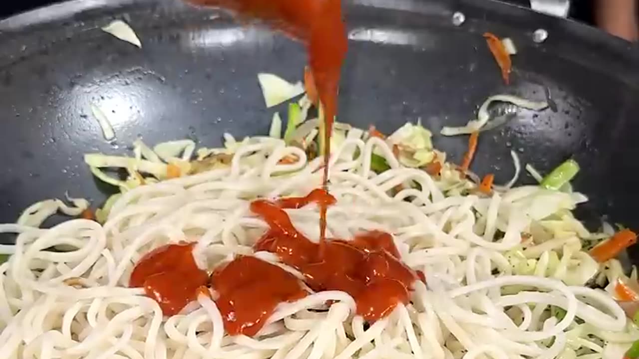 Street Style Veg Chowmein ASMR Cooking || #shorts #food #cooking #asmr #indianasmrworld #streetfood