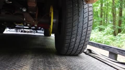 Daphne Blew Out Her Back End & A Wheel Almost Came Off. Tandem Brake System Can Save Lives. Part 1