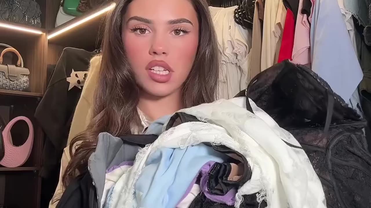 Cleaning out my closet🙃