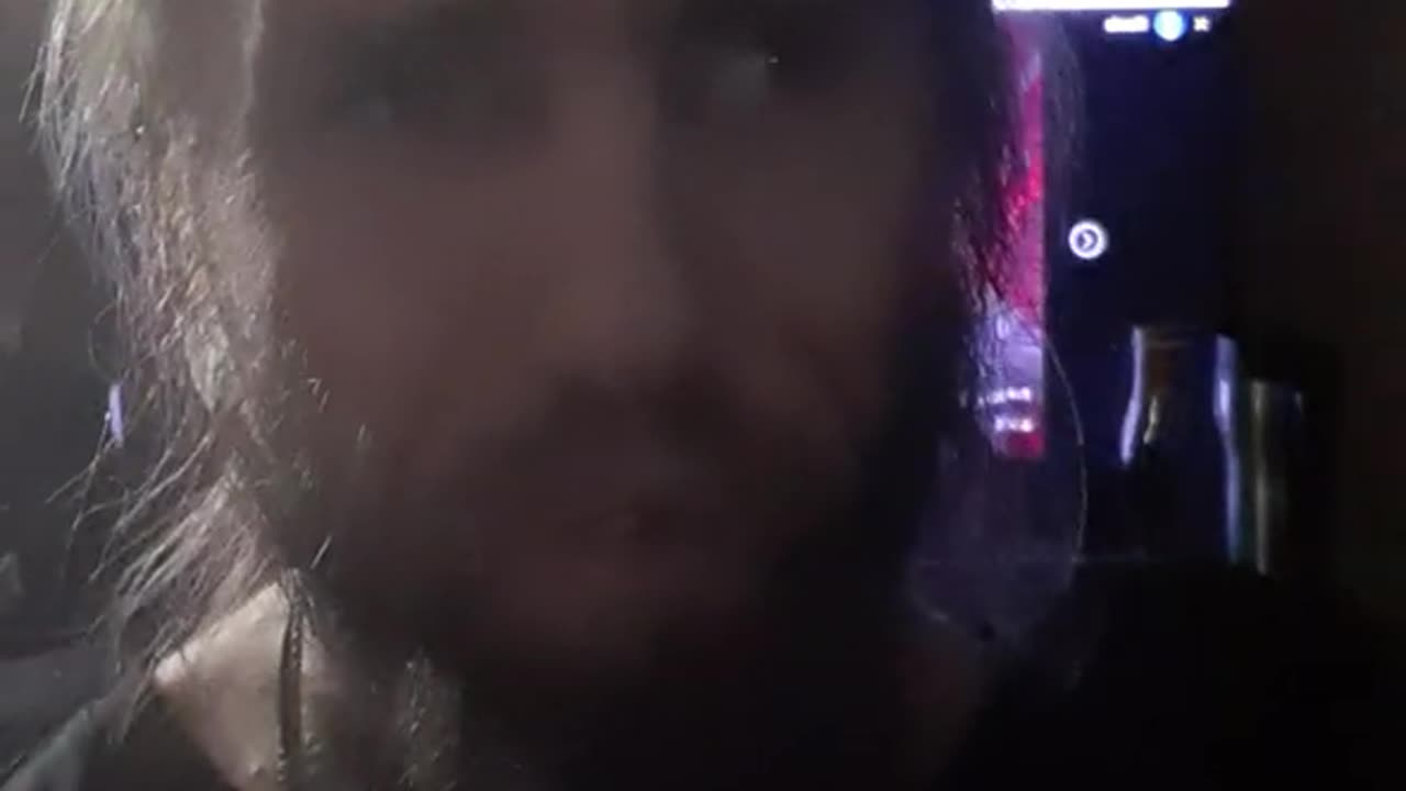 [08Jun25]#1 Cyraxx having a delusional episode thinks trolls are gatekeeping him