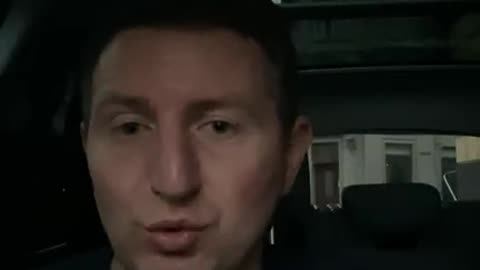 Історія Кайли: після вакцинації від COVID-19 отримала параліч