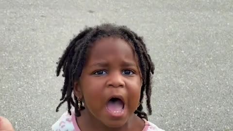 Brave Toddler Meets “Dead” Iguana… Then It Moves!