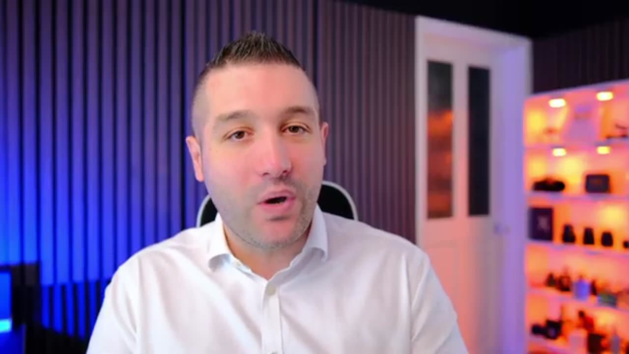 Russia ACCEPTS Macron's Negotiation Initiative. Zelensky Not Happy