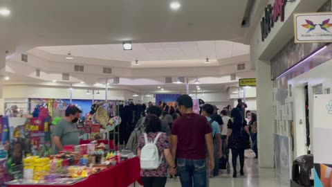 Otaku Bazaar tour! | Beyblade Zenin!