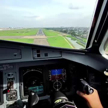 The red button that the pilot presses several times is the autopilot disengage button.