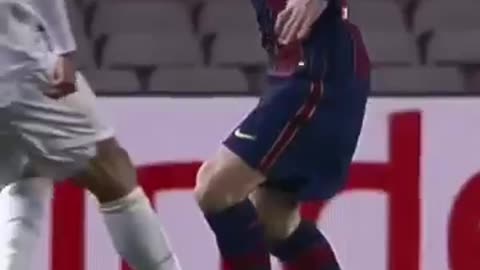 Messi vs ronaldo 😍😲
