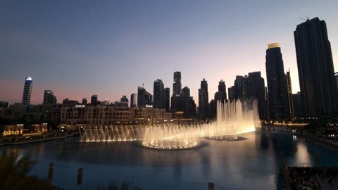 🌊 Mesmerizing Fountain Show by the Lake | Relaxing City Lights & Water Dance