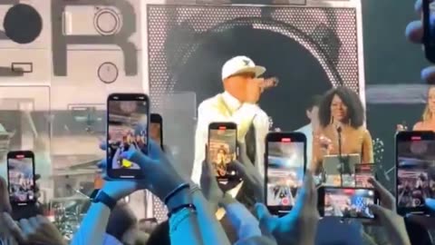 WE NEED TOM HOMAN AND OUR BIG BEAUTIFUL ICE AGENTS DANCING ON STAGE THIS YEAR!!!😎🇺🇸🥳🥳🥳